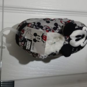 Mickey Mouae Slippers